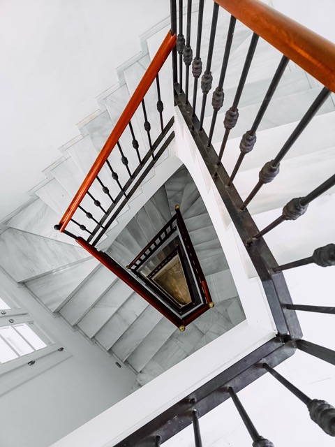 EYFEL Cam Balkon – Malatya’da cam balkon, katlanır cam sistemleri, sürgülü cam balkon, duşakabin, küpeşte, sineklik, giyotin cam, cam tavan ve kış bahçesi çözümleri sunan profesyonel cam uygulama firması.
