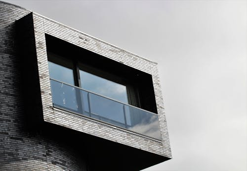 EYFEL Cam Balkon – Malatya’da cam balkon, katlanır cam sistemleri, sürgülü cam balkon, duşakabin, küpeşte, sineklik, giyotin cam, cam tavan ve kış bahçesi çözümleri sunan profesyonel cam uygulama firması.