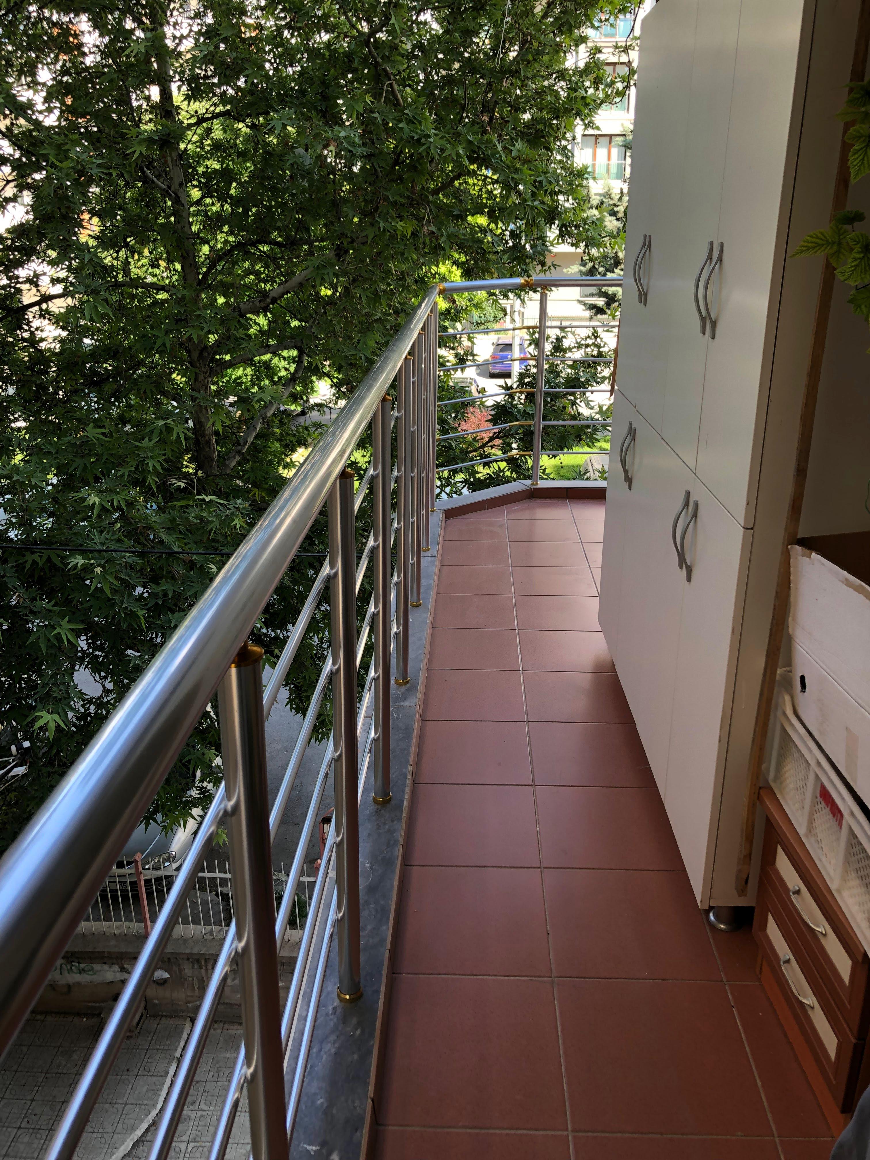 EYFEL Cam Balkon – Malatya’da cam balkon, katlanır cam sistemleri, sürgülü cam balkon, duşakabin, küpeşte, sineklik, giyotin cam, cam tavan ve kış bahçesi çözümleri sunan profesyonel cam uygulama firması.